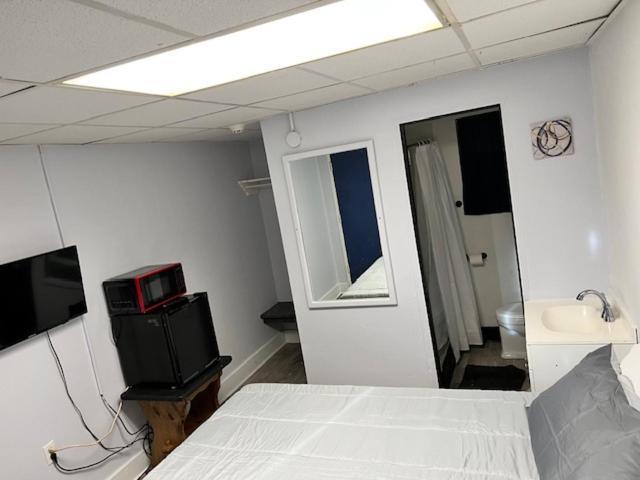 Spruce Pine Inn Екстер'єр фото
